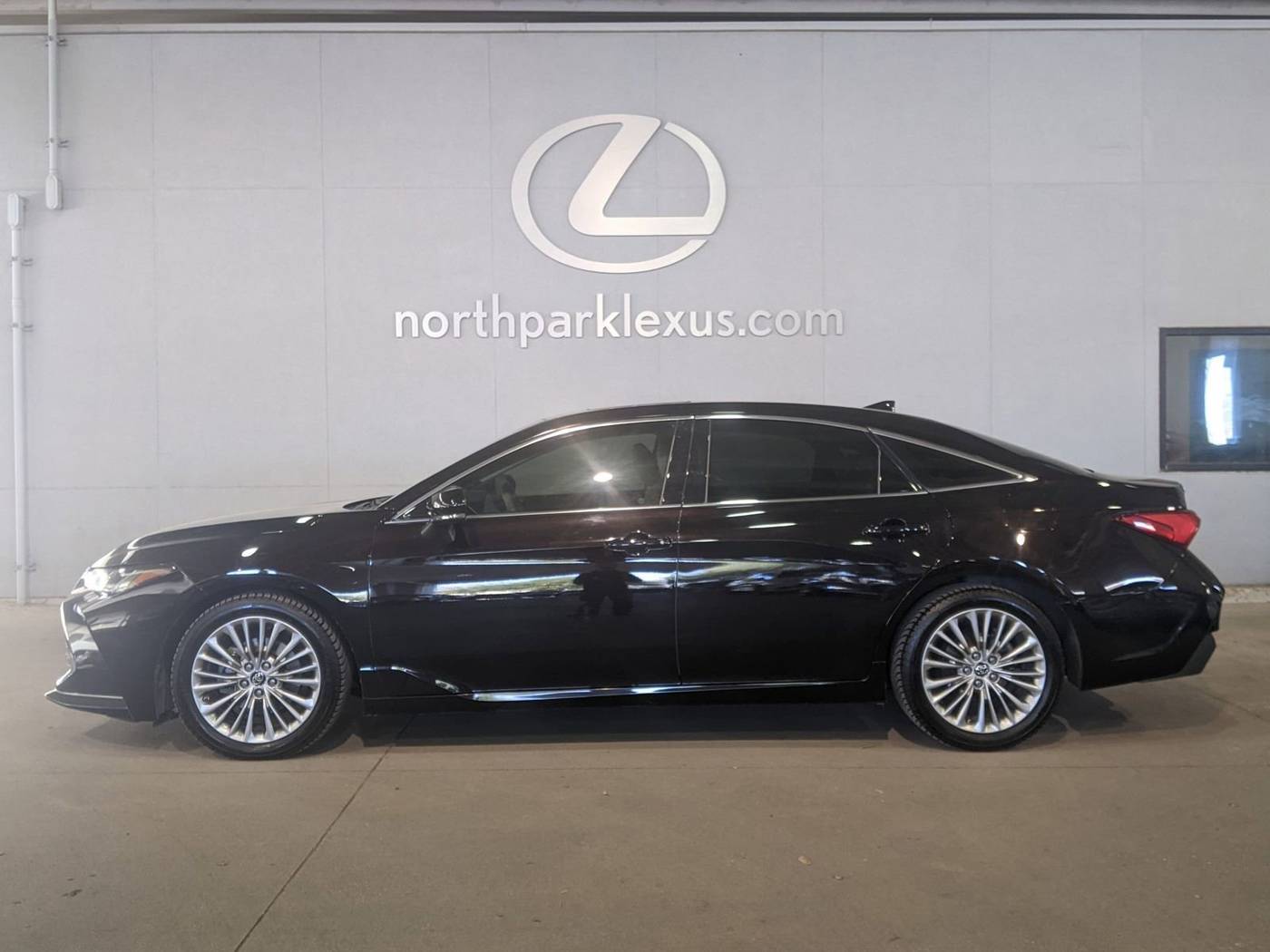 2019 Toyota Avalon Limited — Sedan — 40,039 mi — San Antonio, TX