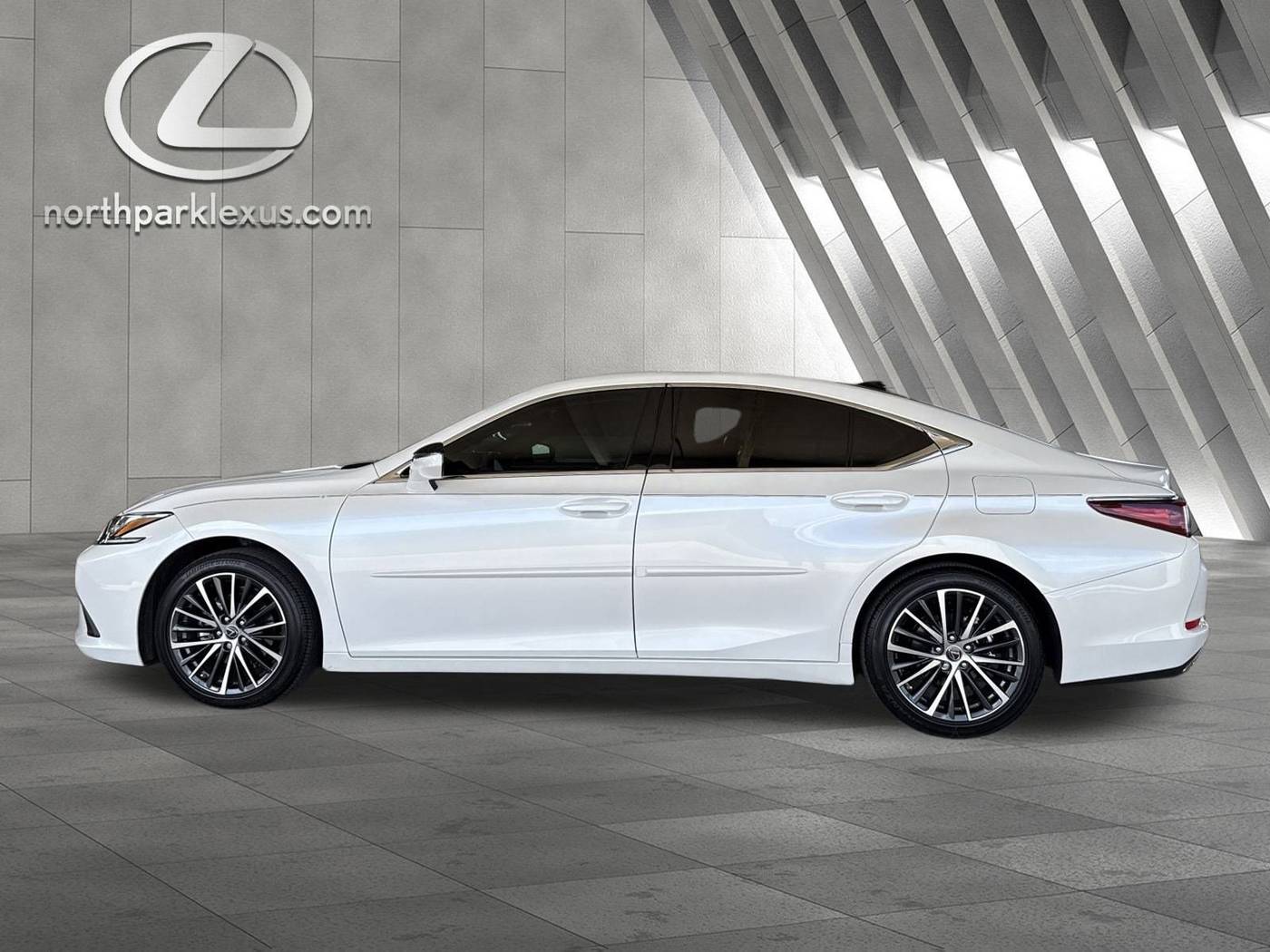 2025 Lexus ES ES 350 — Sedan — 4,100 mi — San Antonio, TX