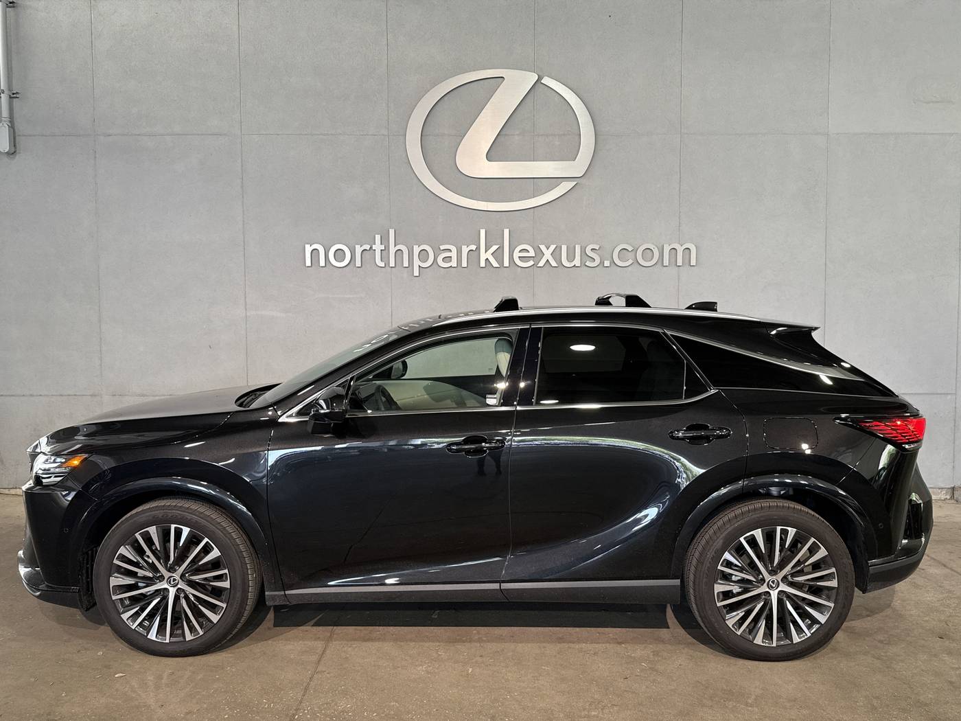 2025 Lexus RX RX 350h Premium Plus — SUV — 131 mi — San Antonio, TX