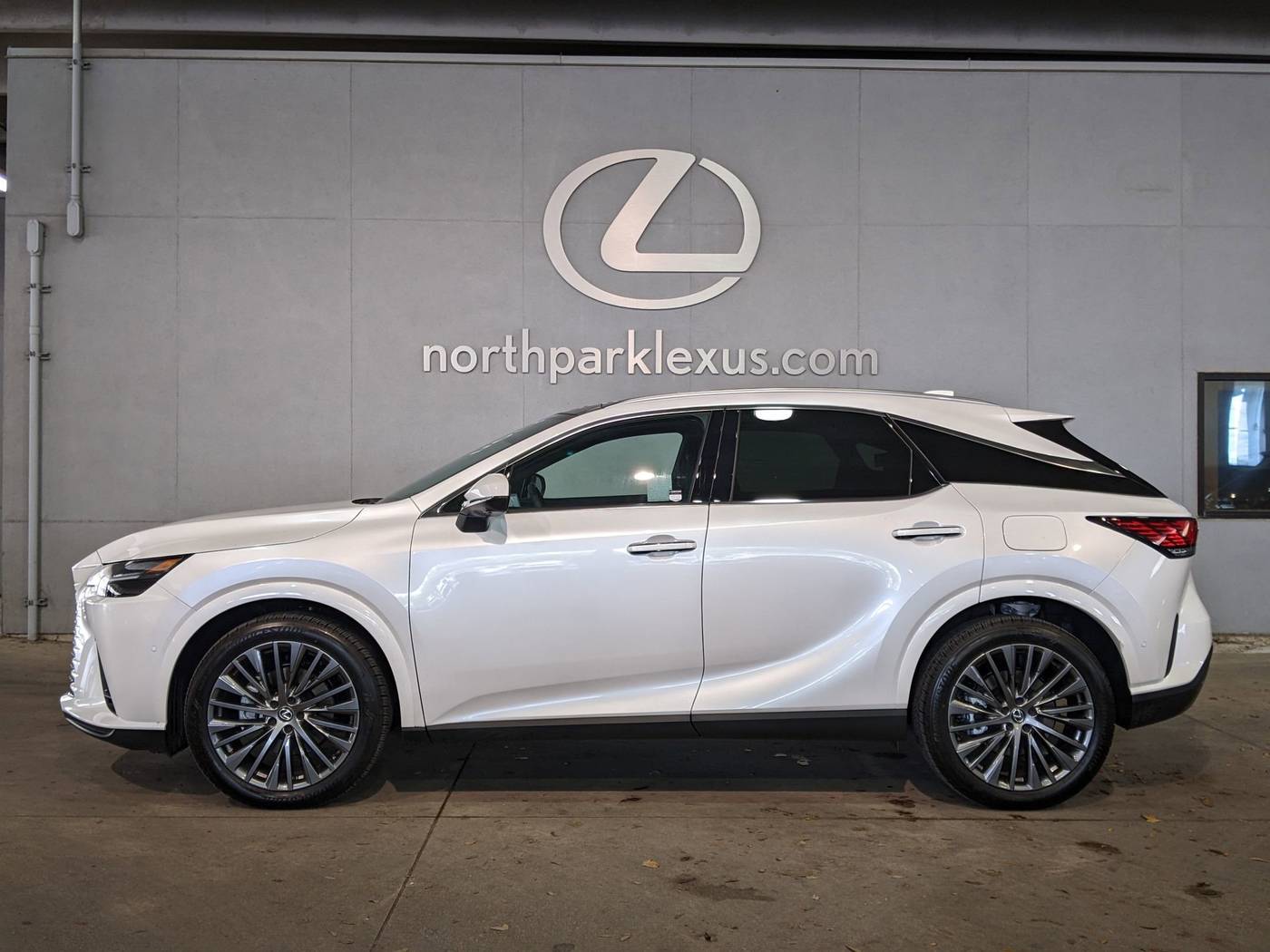 2025 Lexus RX RX 350h Luxury — SUV — 87 mi — San Antonio, TX
