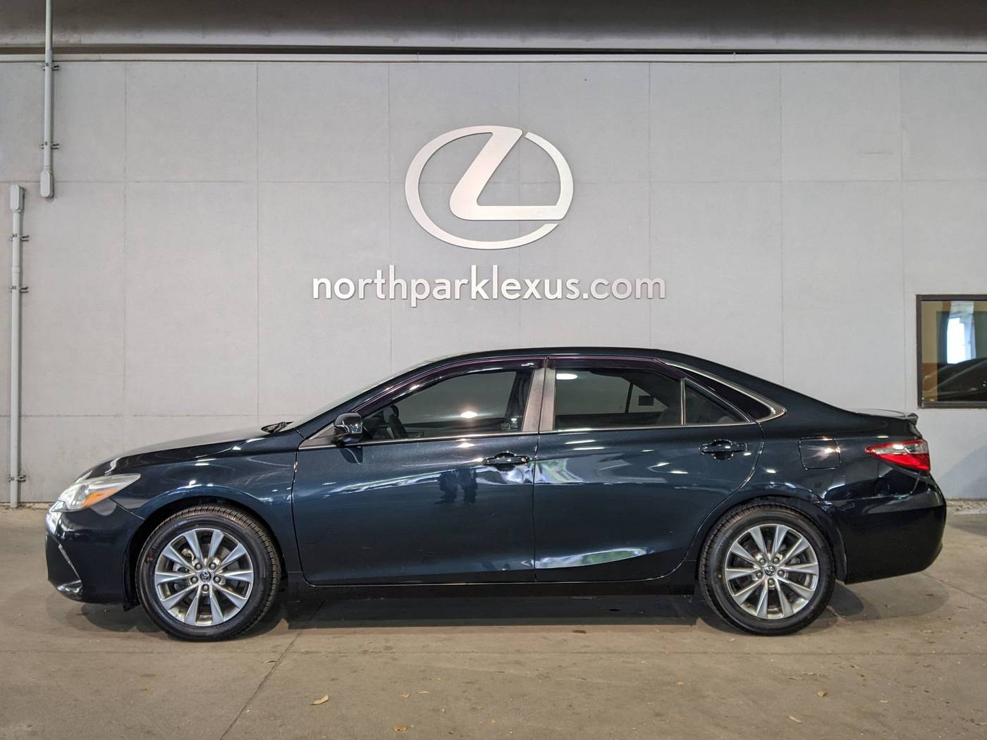 2015 Toyota Camry XLE — Sedan — 74,366 mi — San Antonio, TX