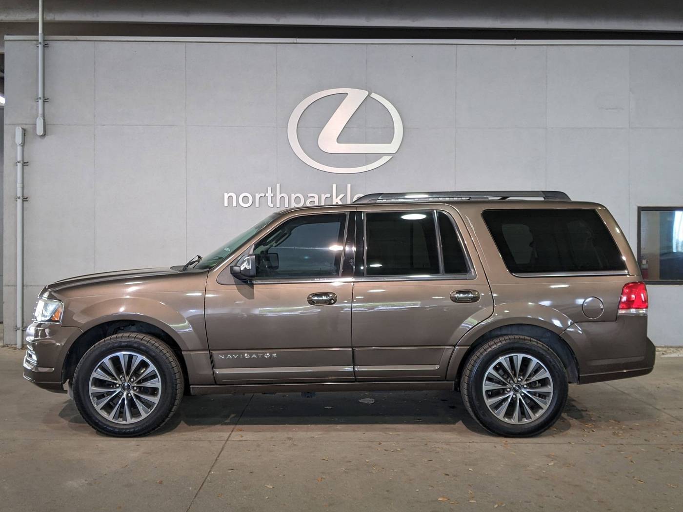 2016 Lincoln Navigator Select — SUV — 62,959 mi — San Antonio, TX