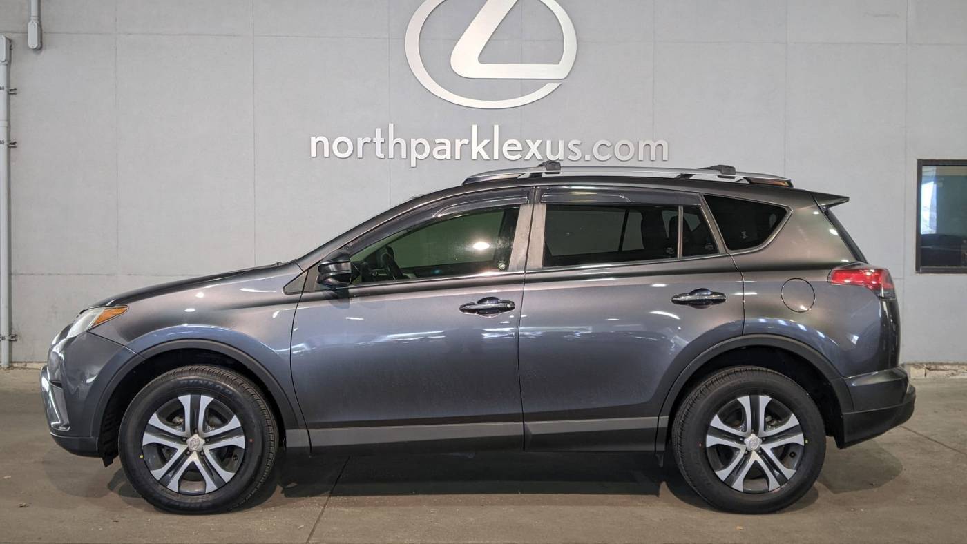 2017 Toyota RAV4 LE — SUV — 30,730 mi — San Antonio, TX