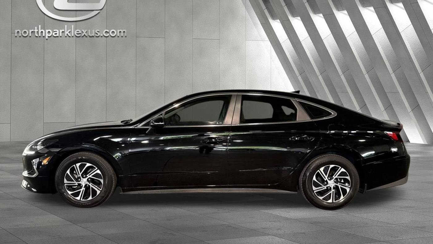 2023 Hyundai Sonata Hybrid Blue