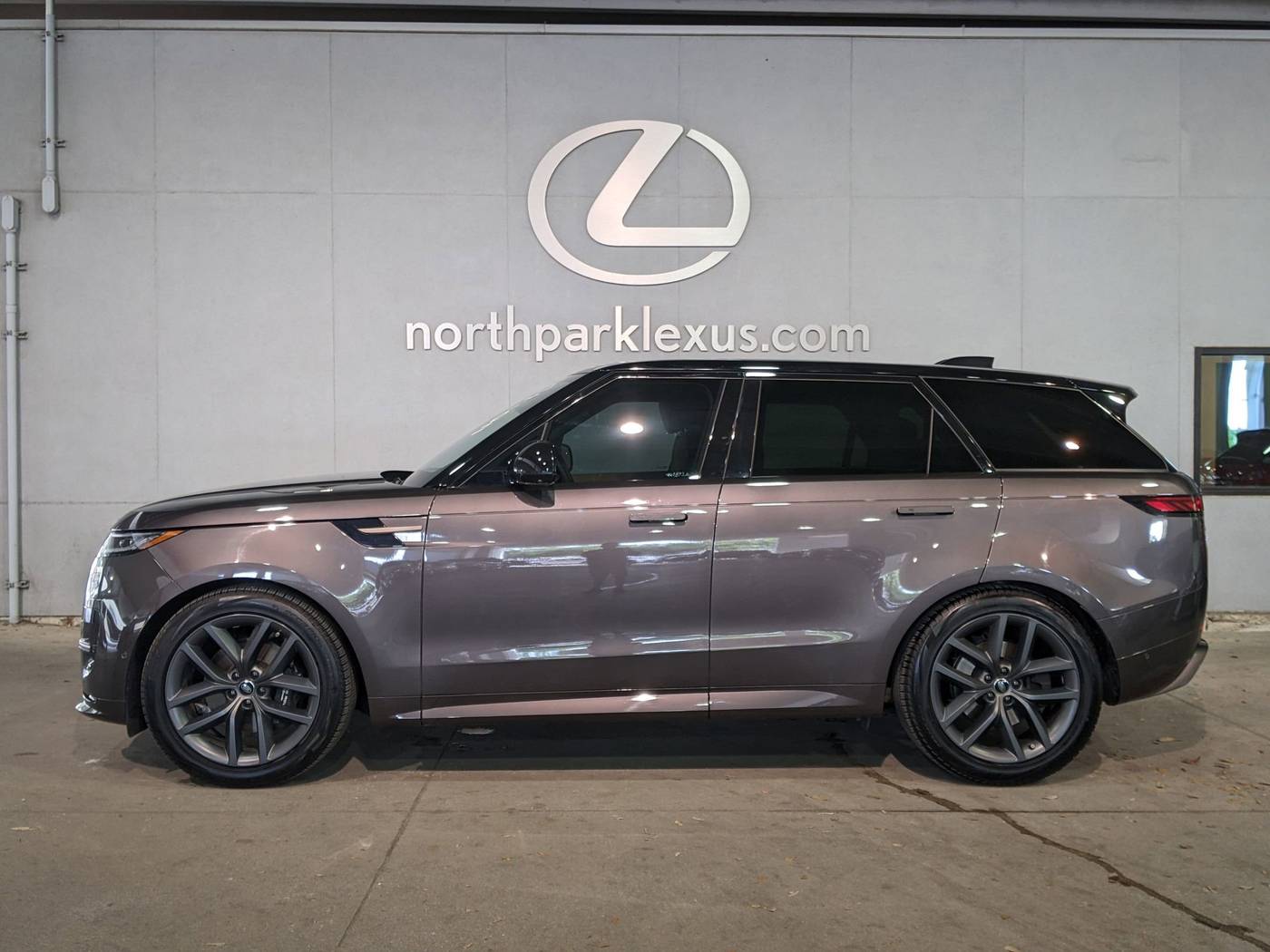 2024 Land Rover Range Rover Sport SE Dynamic — SUV — 10,782 mi — San Antonio, TX