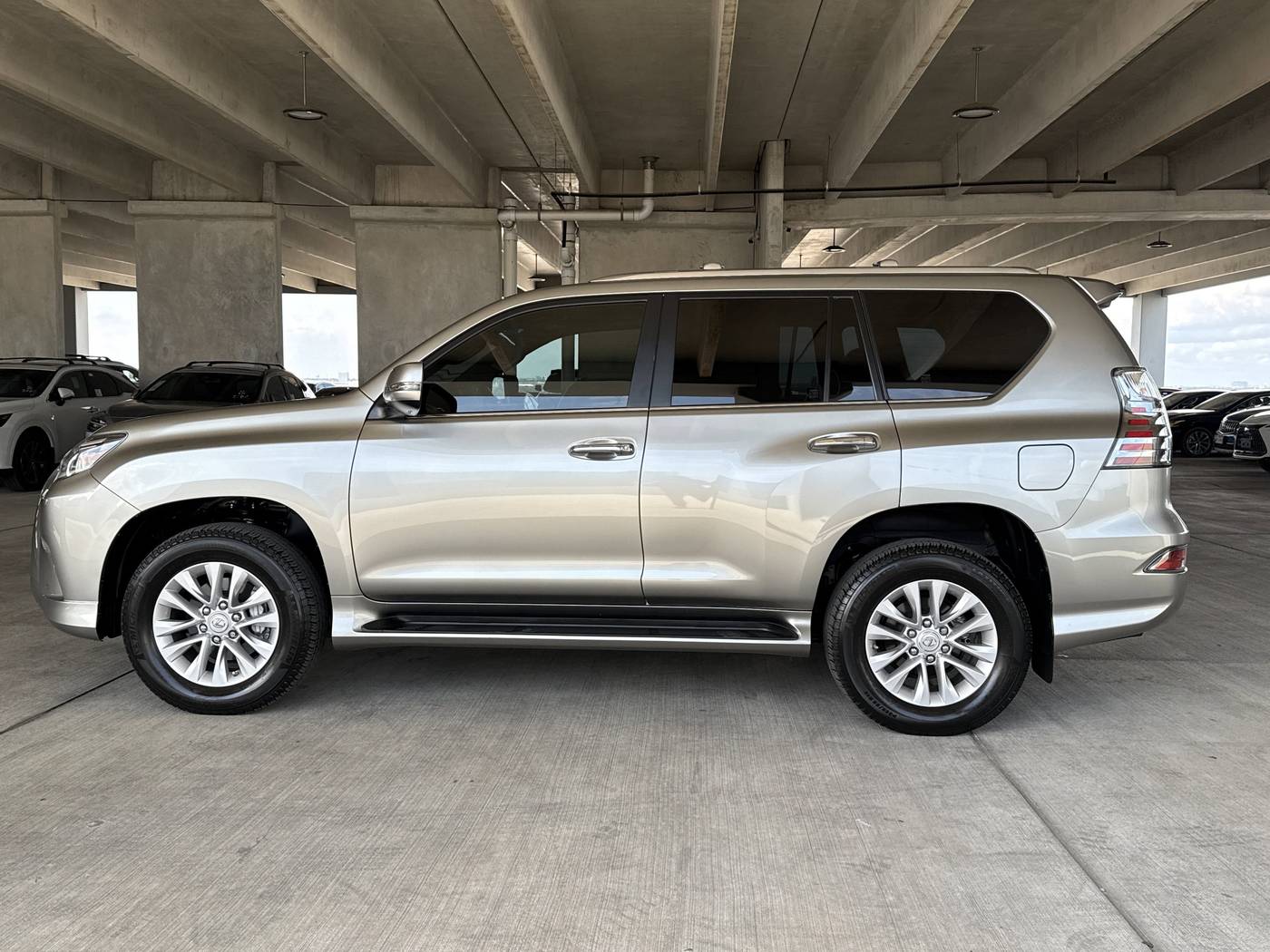 2023 Lexus GX GX 460 Premium — SUV — 5,869 mi — San Antonio, TX