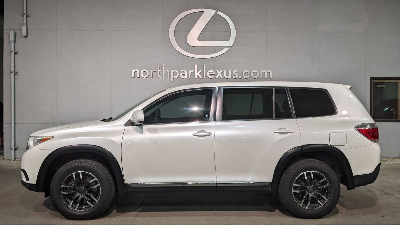 2013 Toyota Highlander Base — SUV — 132,147 mi — San Antonio, TX