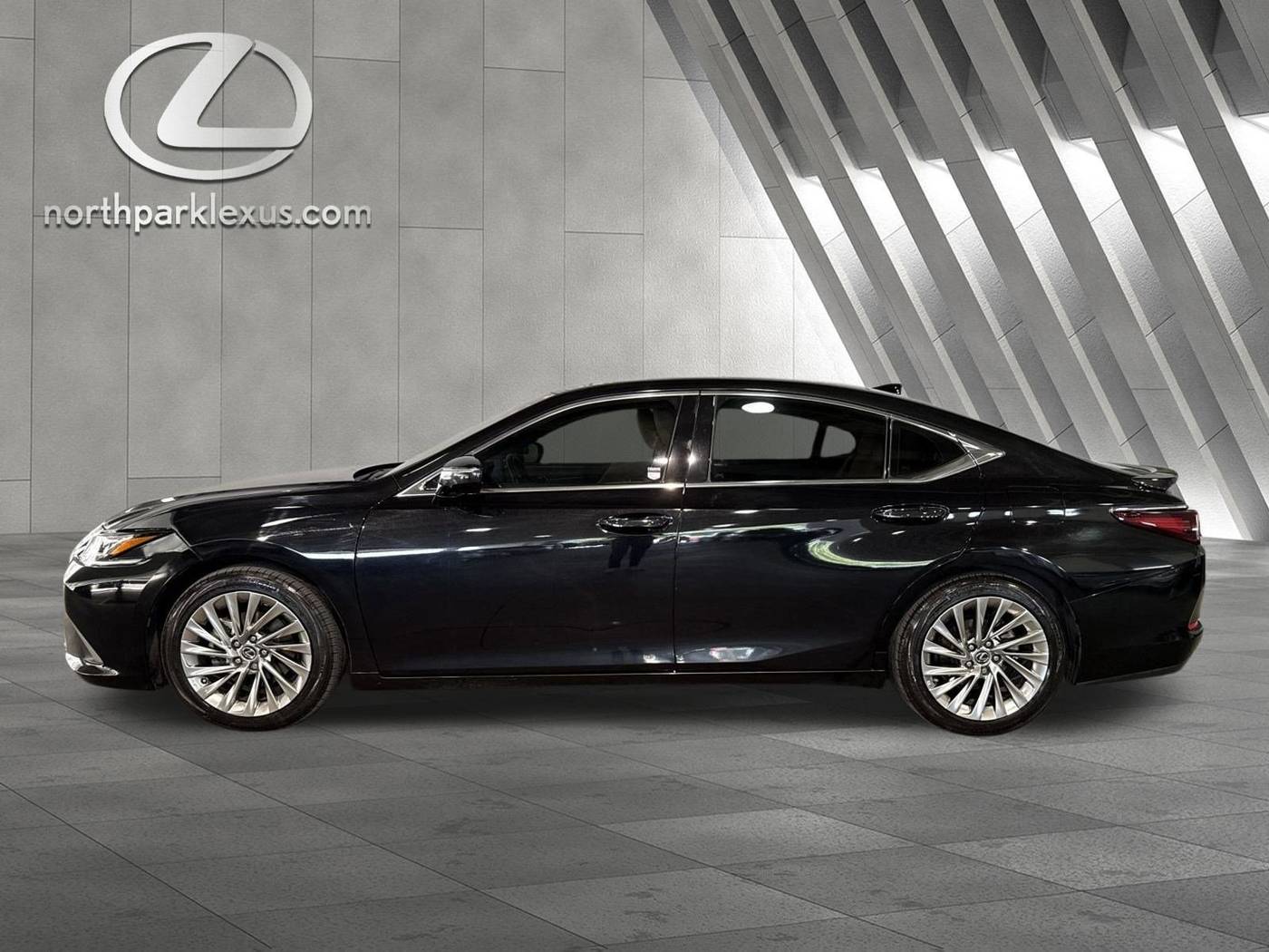 2022 Lexus ES ES 350 Ultra Luxury — Sedan — 58,387 mi — San Antonio, TX