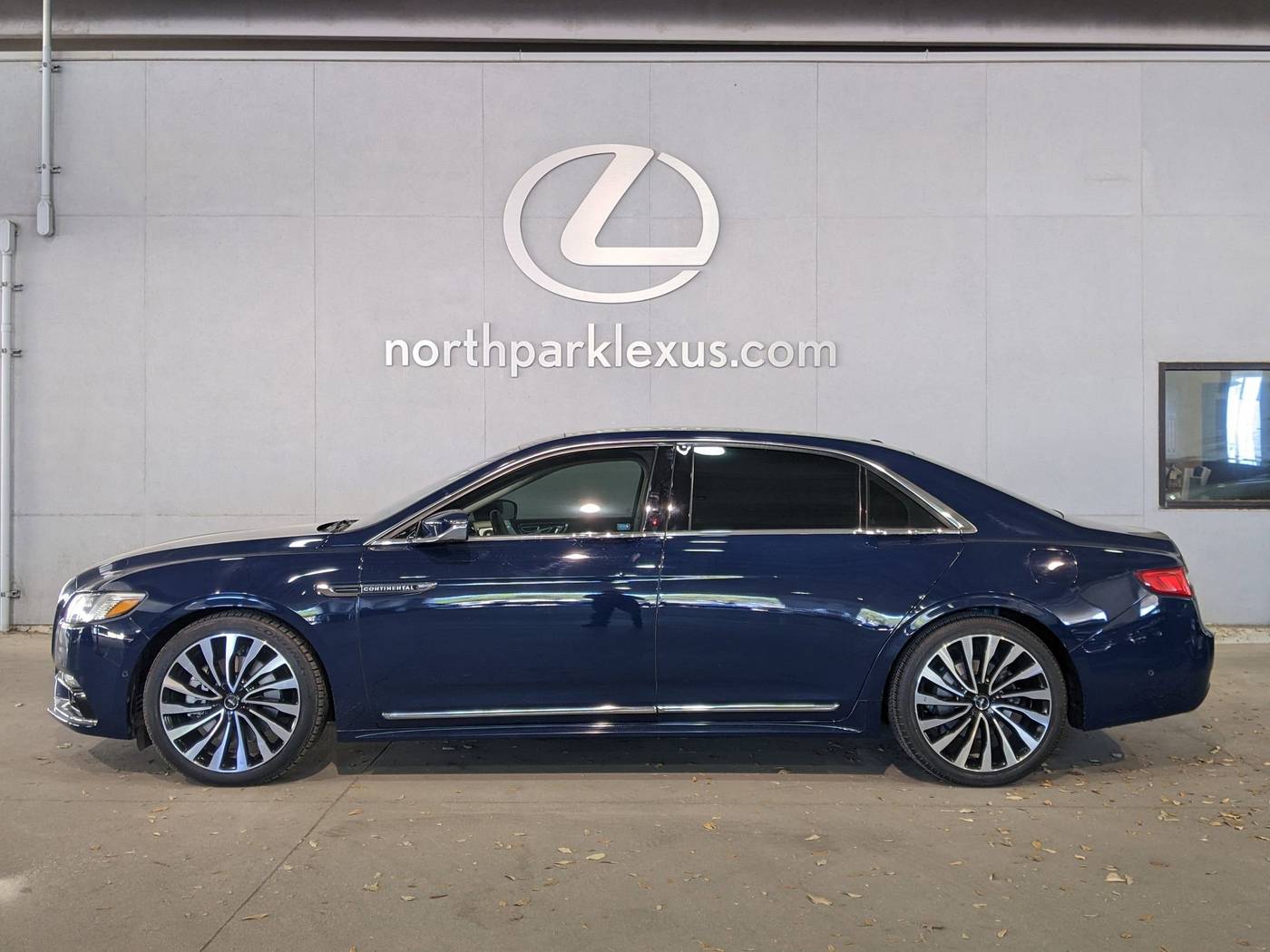 2017 Lincoln Continental Black Label — Sedan — 41,797 mi — San Antonio, TX