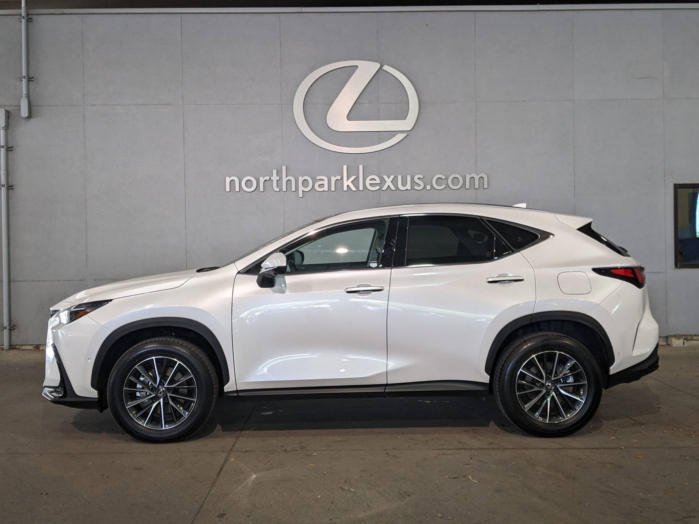 2024 Lexus NX NX 350h Luxury — SUV — 4,521 mi — San Antonio, TX