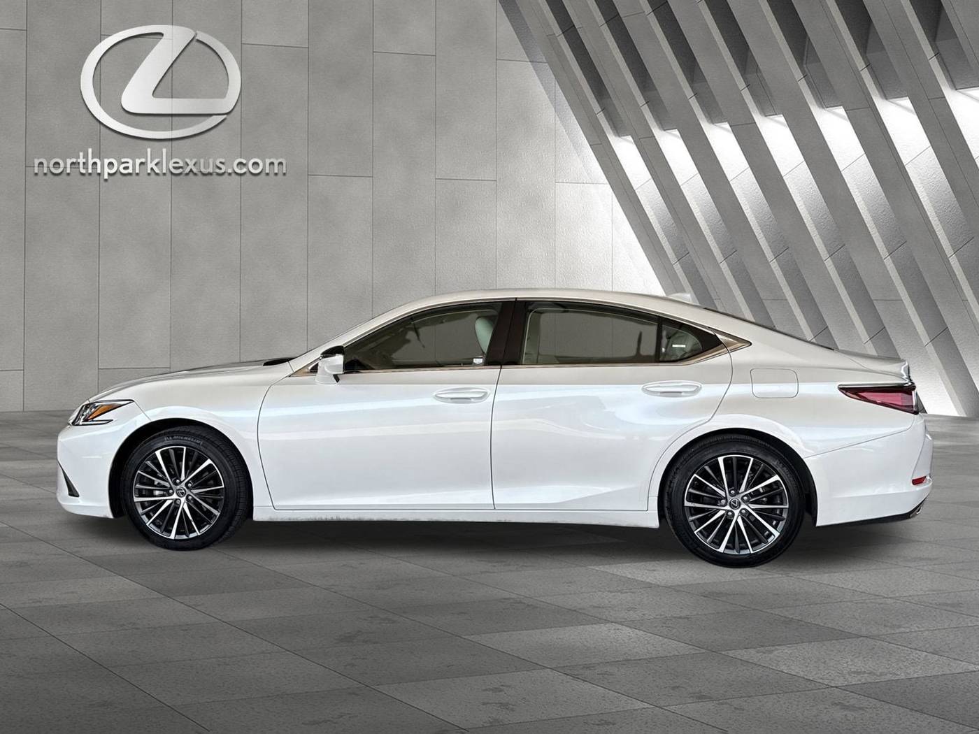 2025 Lexus ES ES 350 — Sedan — 13,782 mi — San Antonio, TX