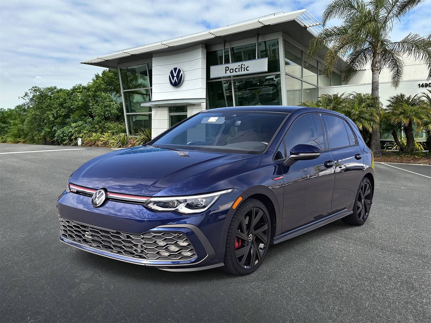 2023 Volkswagen Golf GTI SE — Hatchback — 27,258 mi — Hawthorne, CA