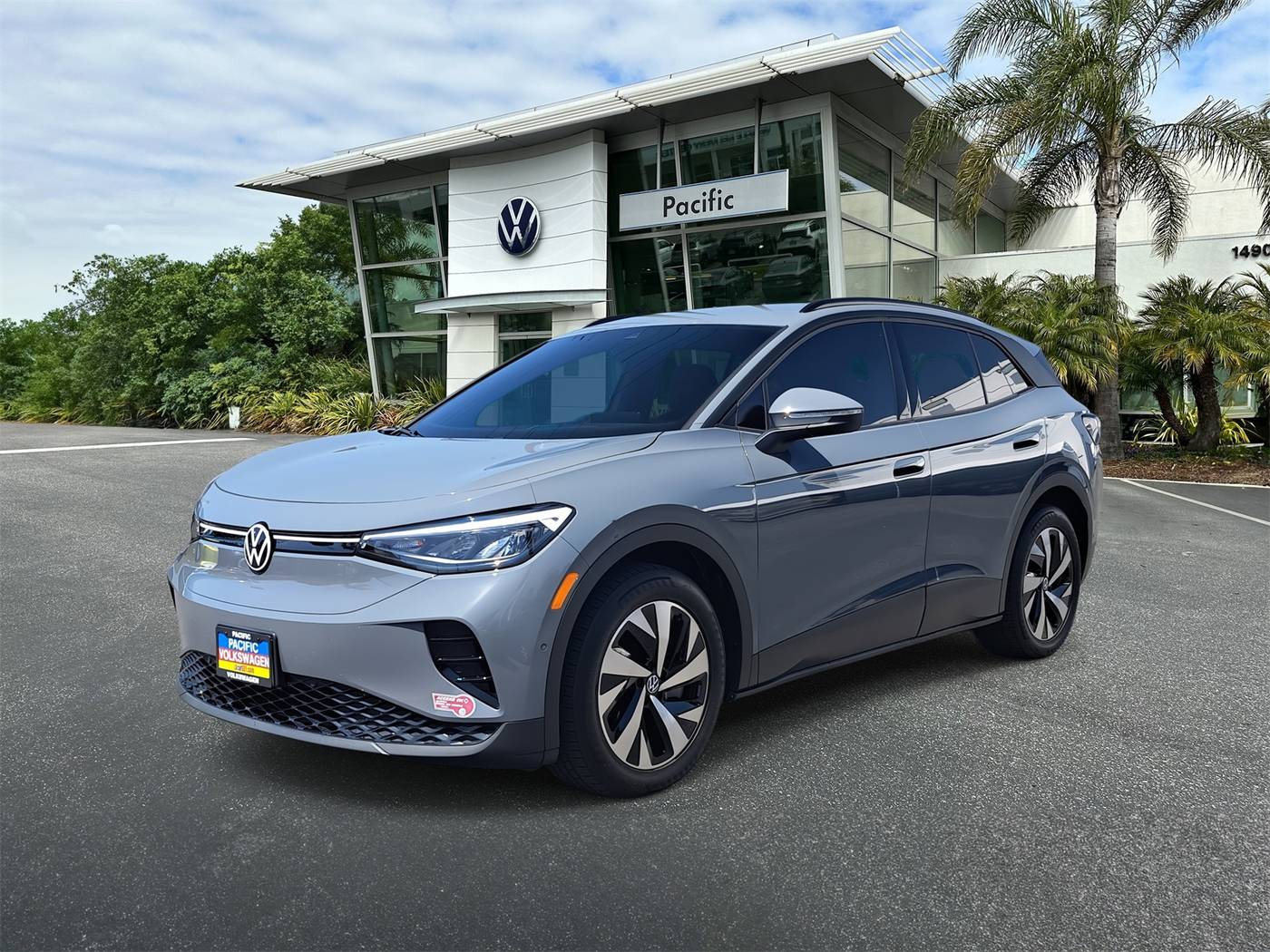 2023 Volkswagen ID.4 Standard — SUV — 7,635 mi — Hawthorne, CA