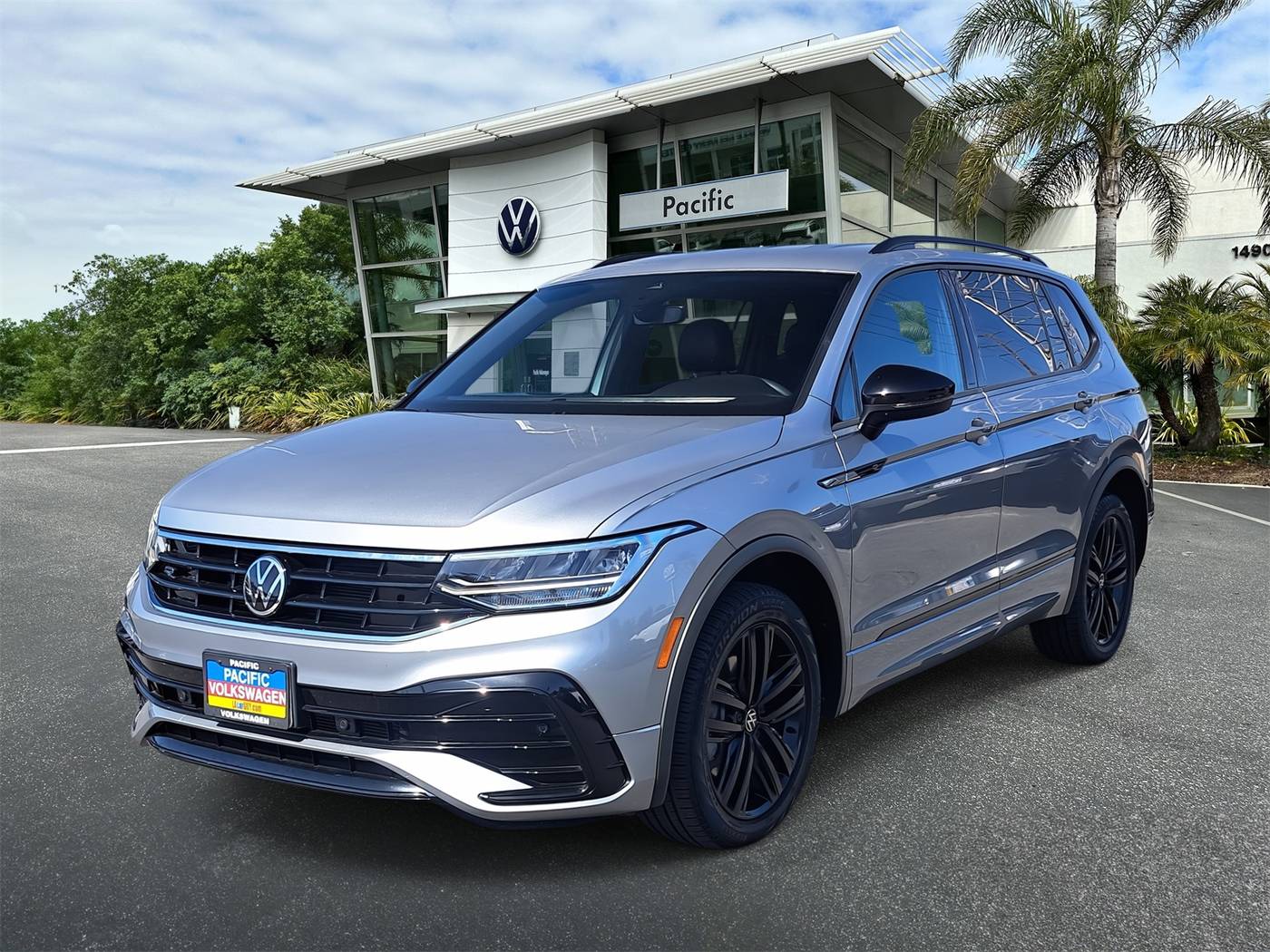 2022 Volkswagen Tiguan SE R-Line Black — SUV — 27,460 mi — Hawthorne, CA