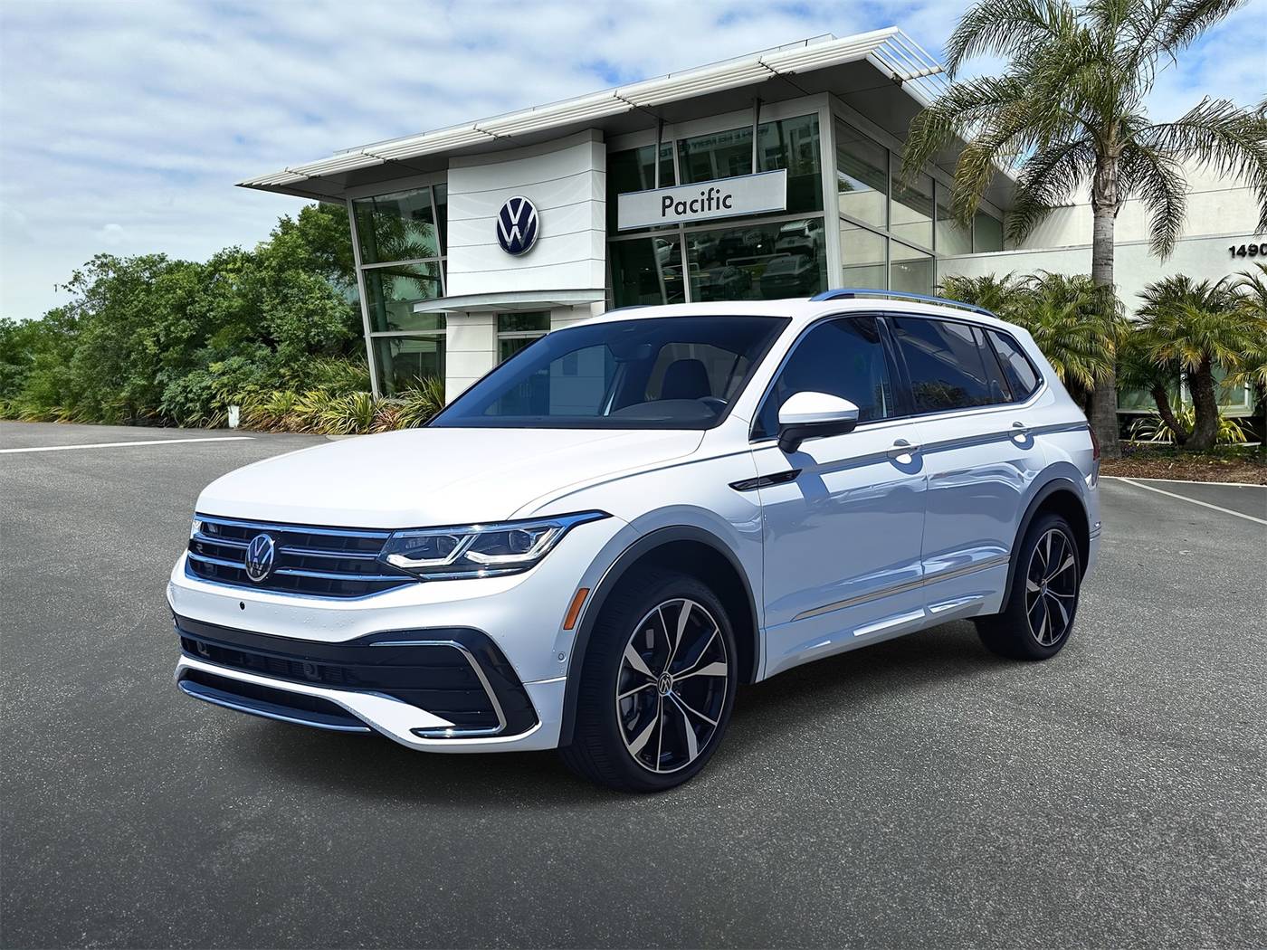 2022 Volkswagen Tiguan SEL R-Line — SUV — 11,675 mi — Hawthorne, CA