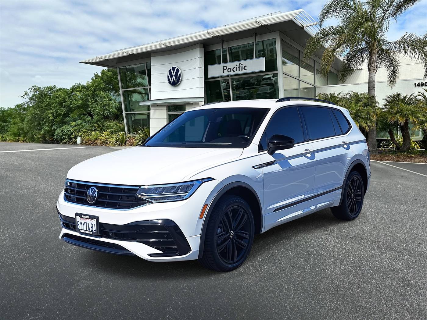 2022 Volkswagen Tiguan SE R-Line Black — SUV — 24,418 mi — Hawthorne, CA