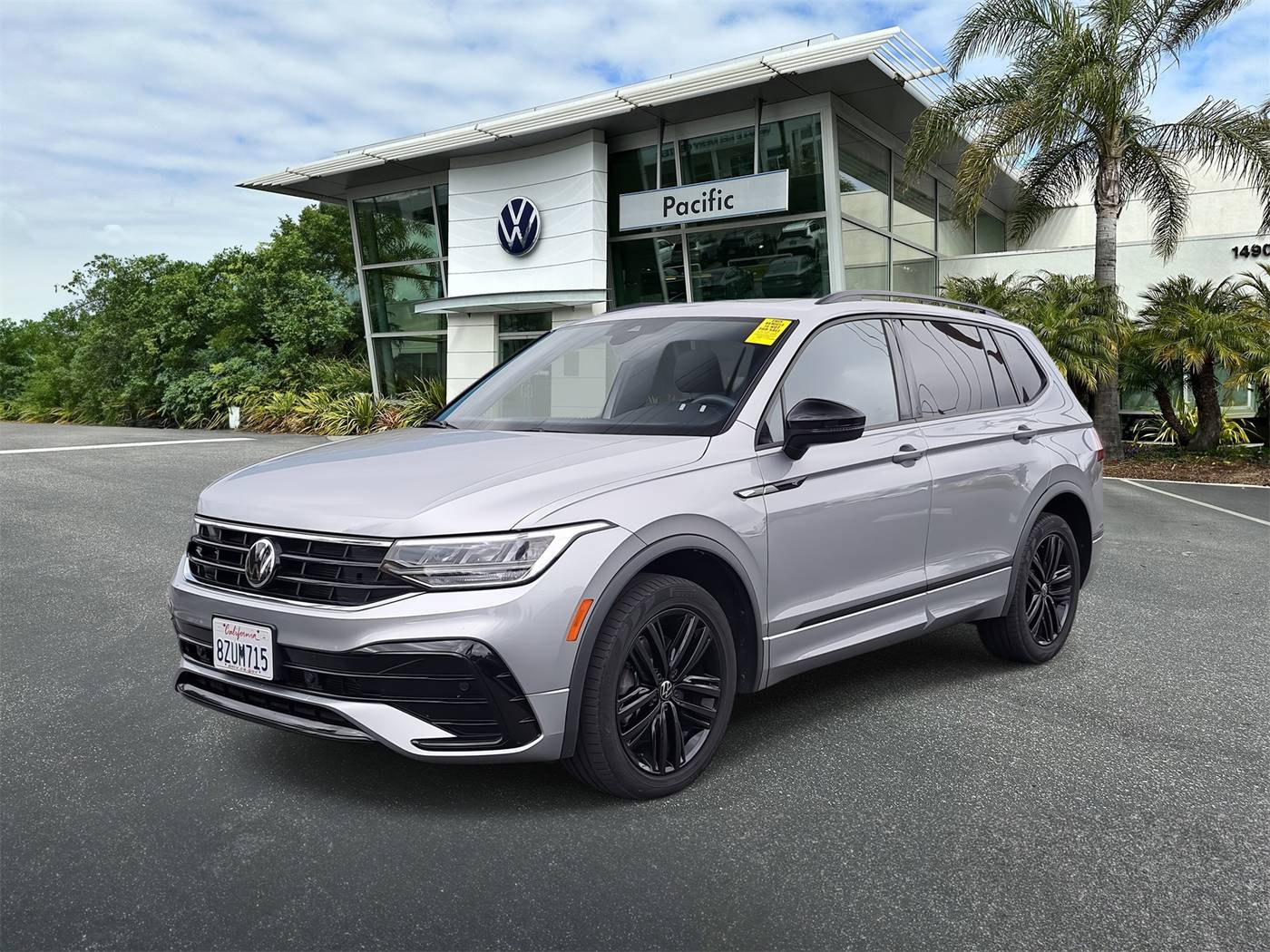 2022 Volkswagen Tiguan SE R-Line Black — SUV — 27,687 mi — Hawthorne, CA
