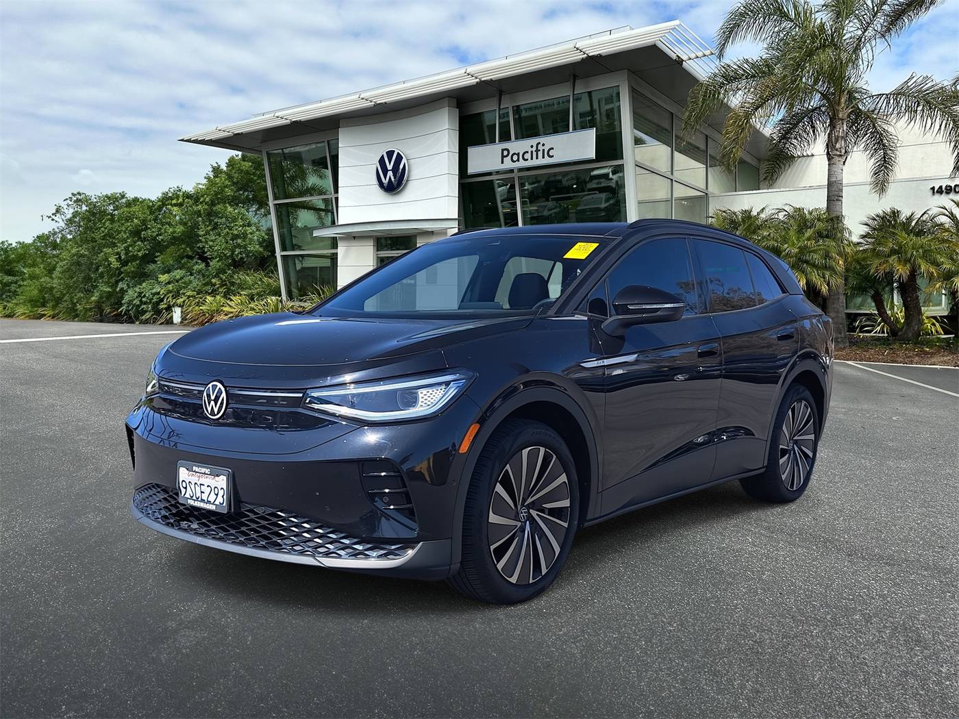 2024 Volkswagen ID.4 S — SUV — 8,652 mi — Hawthorne, CA