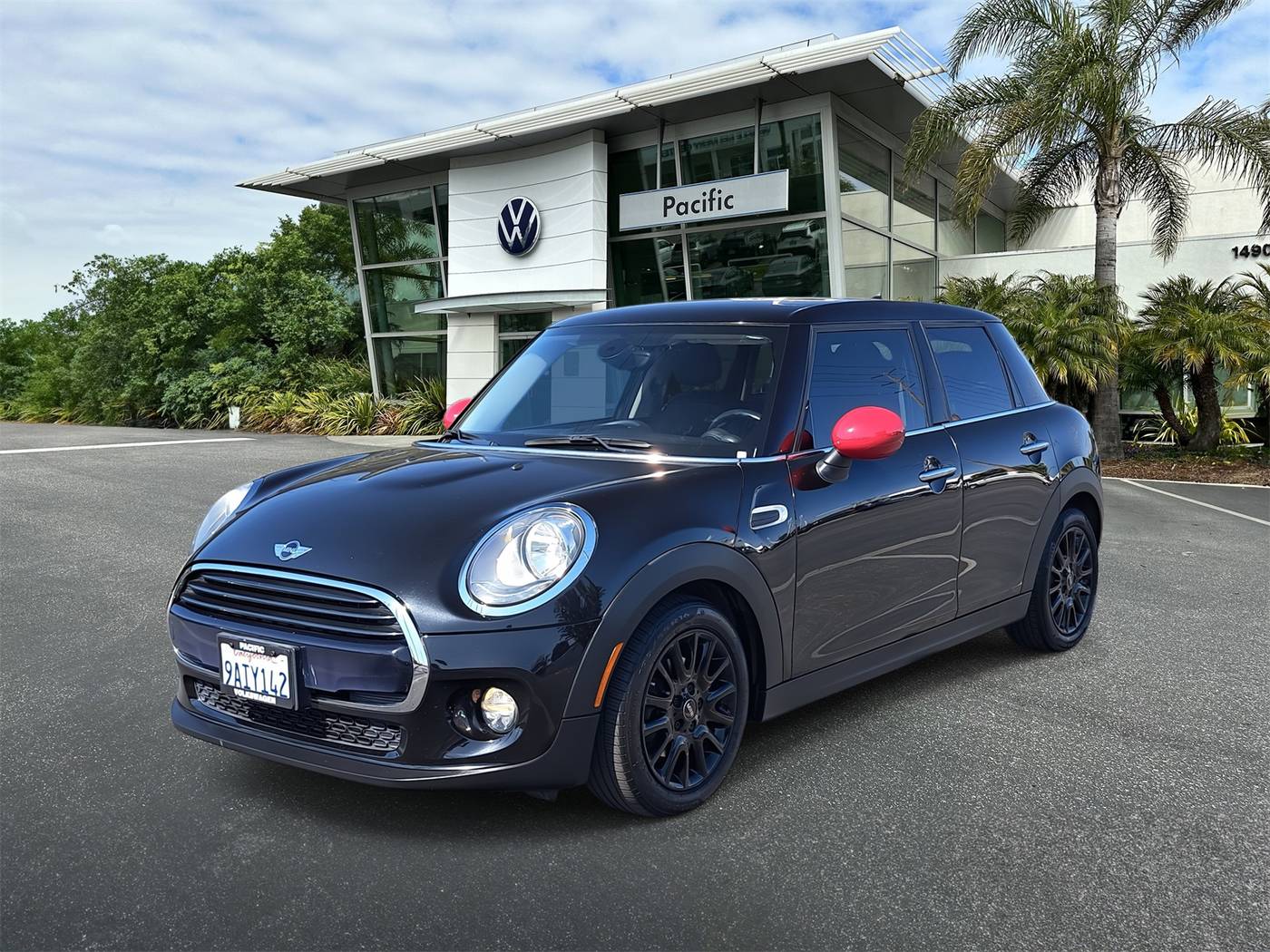 2017 MINI Hardtop Cooper — Hatchback — 55,539 mi — Hawthorne, CA
