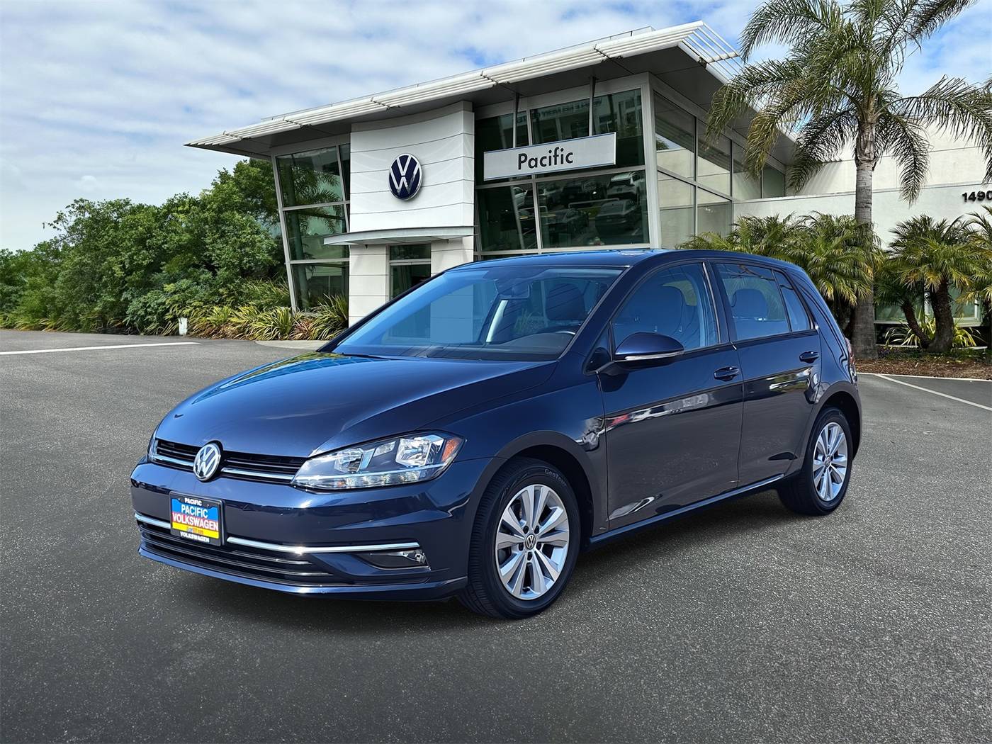 2018 Volkswagen Golf SE — Hatchback — 34,305 mi — Hawthorne, CA