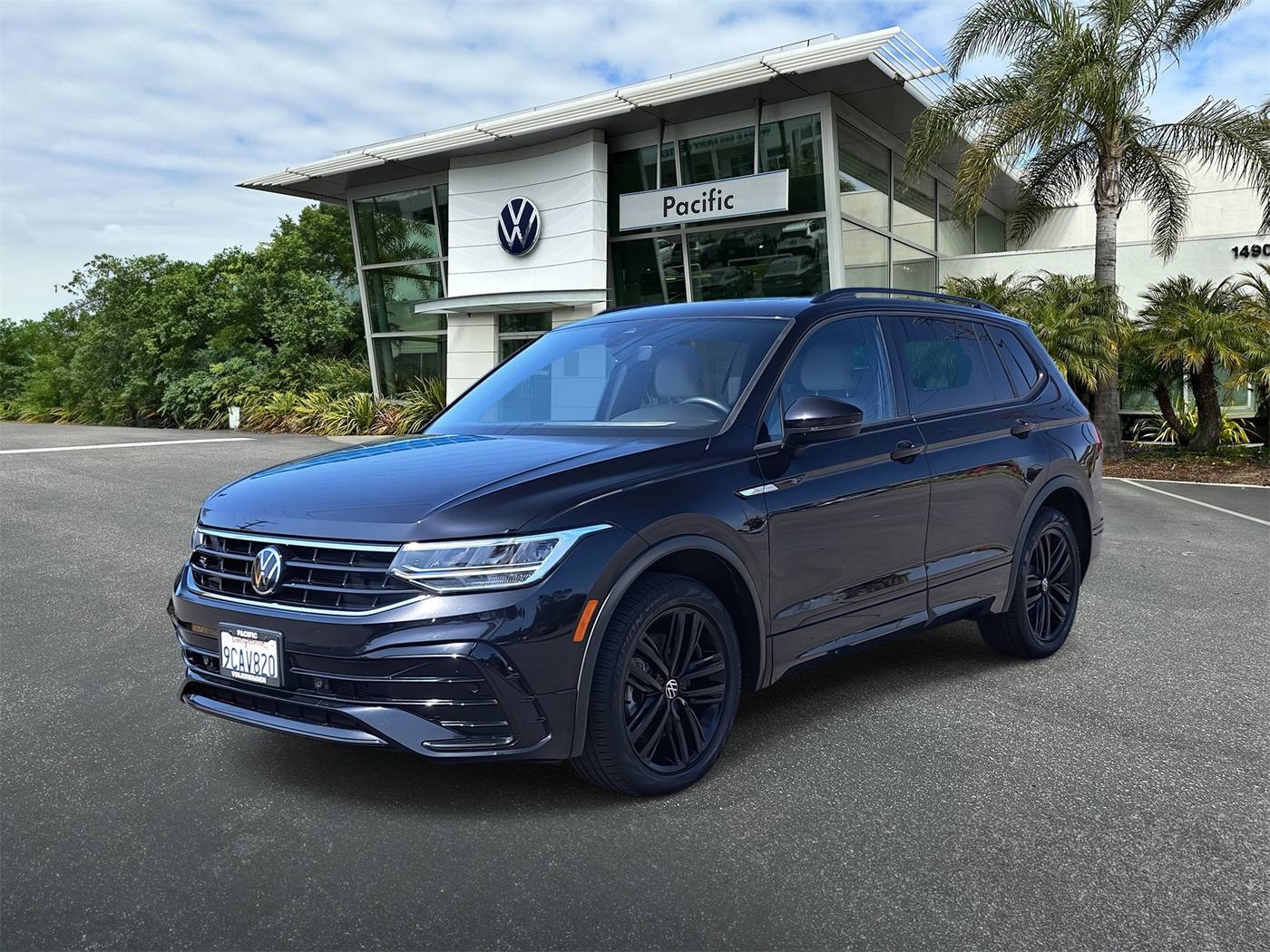 2022 Volkswagen Tiguan SE R-Line Black — SUV — 34,044 mi — Hawthorne, CA