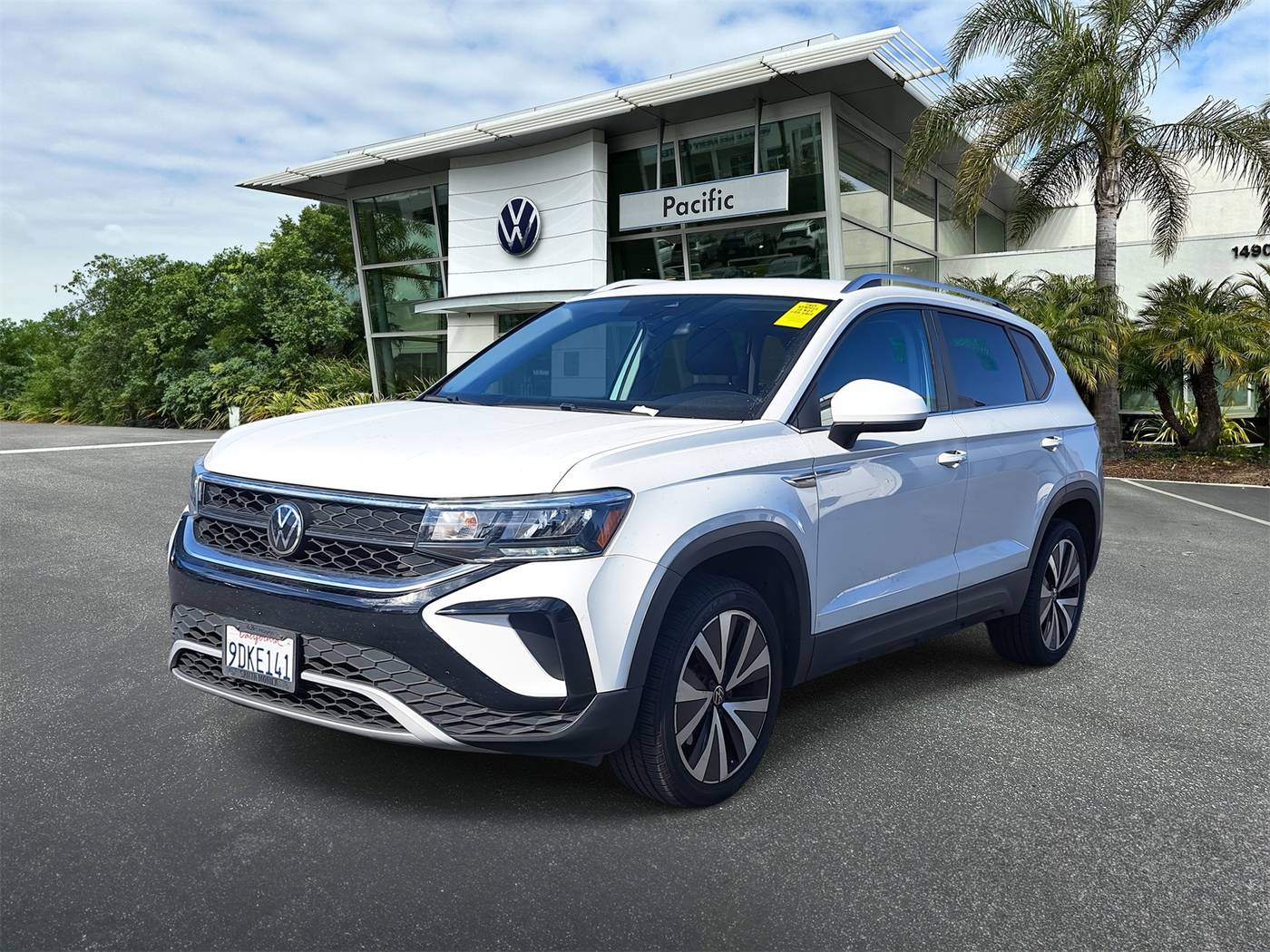 2023 Volkswagen Taos SE — SUV — 32,945 mi — Hawthorne, CA