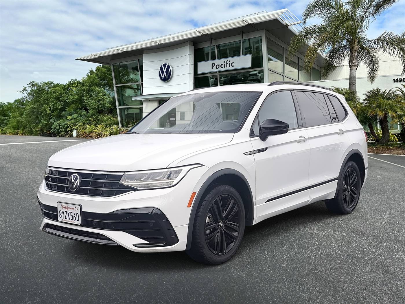 2022 Volkswagen Tiguan SE R-Line Black — SUV — 37,535 mi — Hawthorne, CA