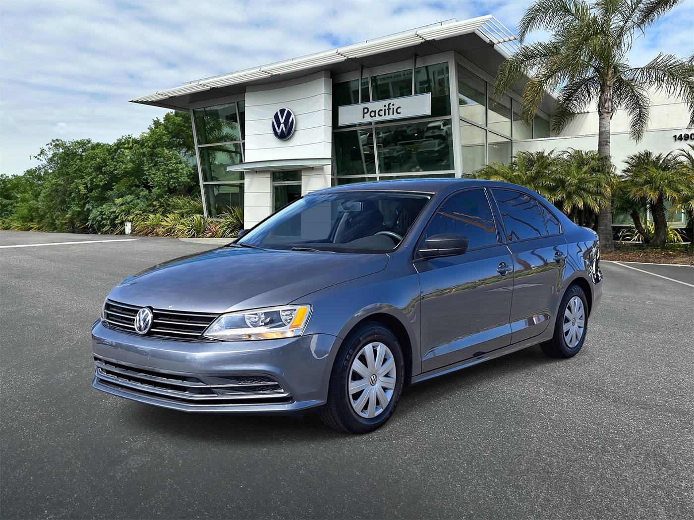 2016 Volkswagen Jetta 1.4T S — Sedan — 104,272 mi — Hawthorne, CA