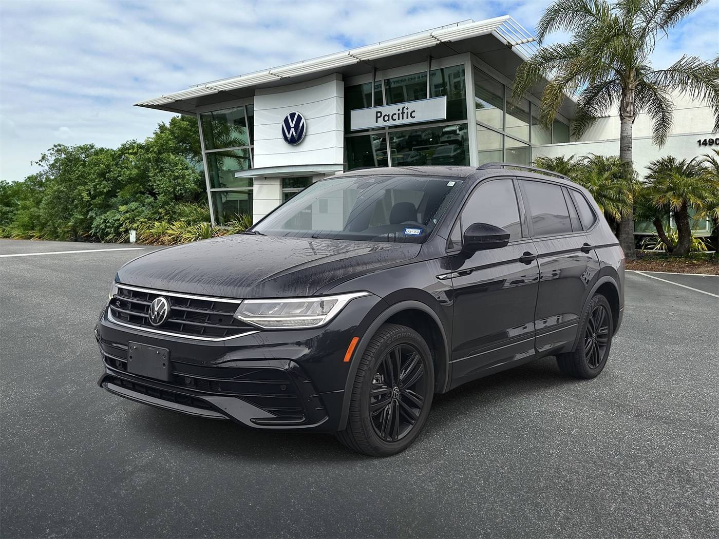 2022 Volkswagen Tiguan SE R-Line Black — SUV — 37,603 mi — Hawthorne, CA