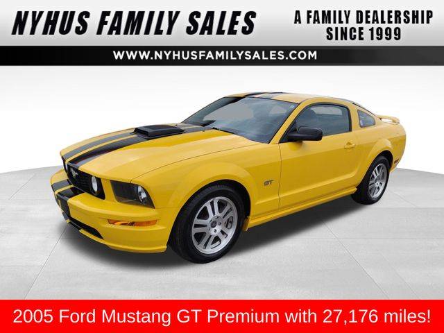 2005 Ford Mustang GT Premium — Coupe — 27,176 mi — Perham, MN