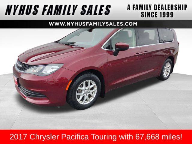 2017 Chrysler Pacifica Touring — Minivan — 67,668 mi — Perham, MN