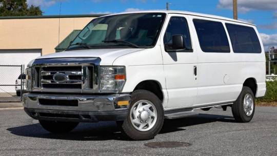 2014 Ford Econoline Wagon E-350 Super Duty XLT — Passenger Van — 117,500 mi — Orlando, FL