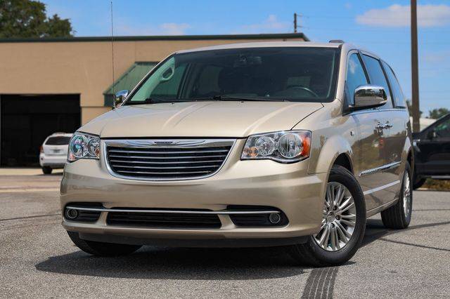 2014 Chrysler Town & Country Touring-L 30th Anniversary Edition — Minivan — 85,901 mi — Orlando, FL