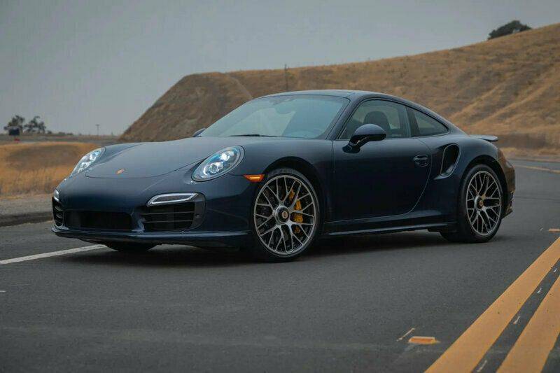 2015 Porsche 911 Turbo S — Coupe — 16,900 mi — Orlando, FL