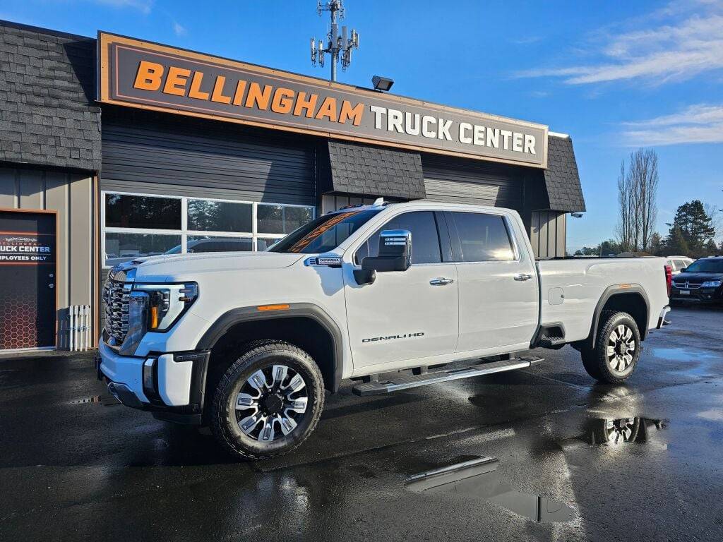 2024 GMC Sierra 3500HD Denali — Pickup Truck — 13,733 mi — Lynden, WA