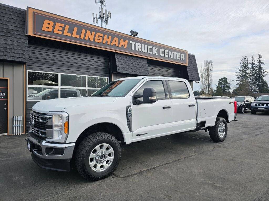 2023 Ford Super Duty F-350 XLT — Pickup Truck — 32,553 mi — Lynden, WA