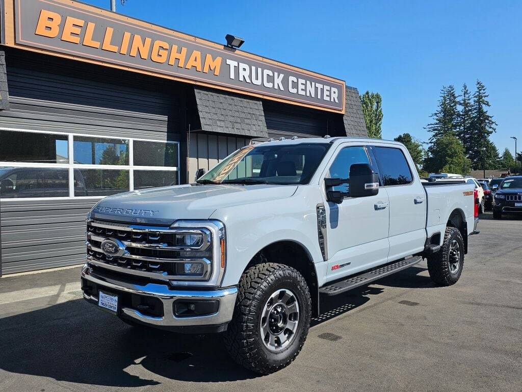 2024 Ford Super Duty F-350 LARIAT — Pickup Truck — 9,705 mi — Lynden, WA