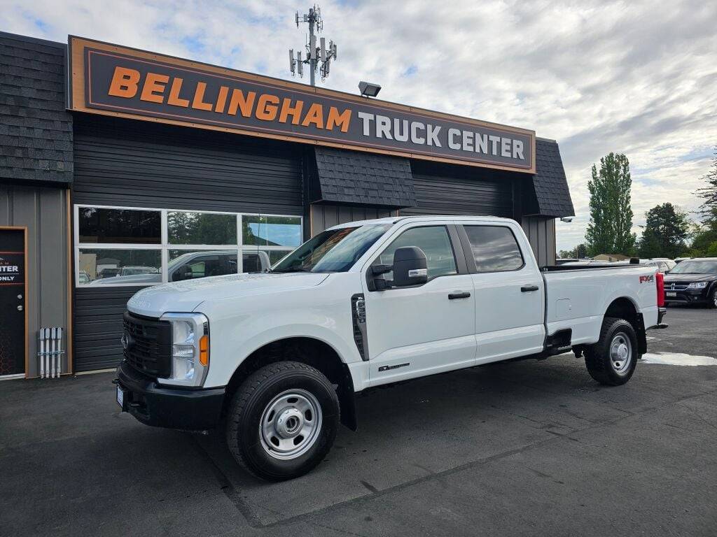 2023 Ford Super Duty F-350 XL — Pickup Truck — 24,497 mi — Lynden, WA