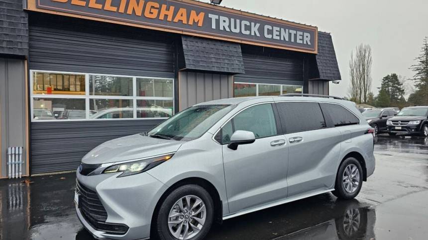 2024 Toyota Sienna LE — Minivan — 45,201 mi — Lynden, WA
