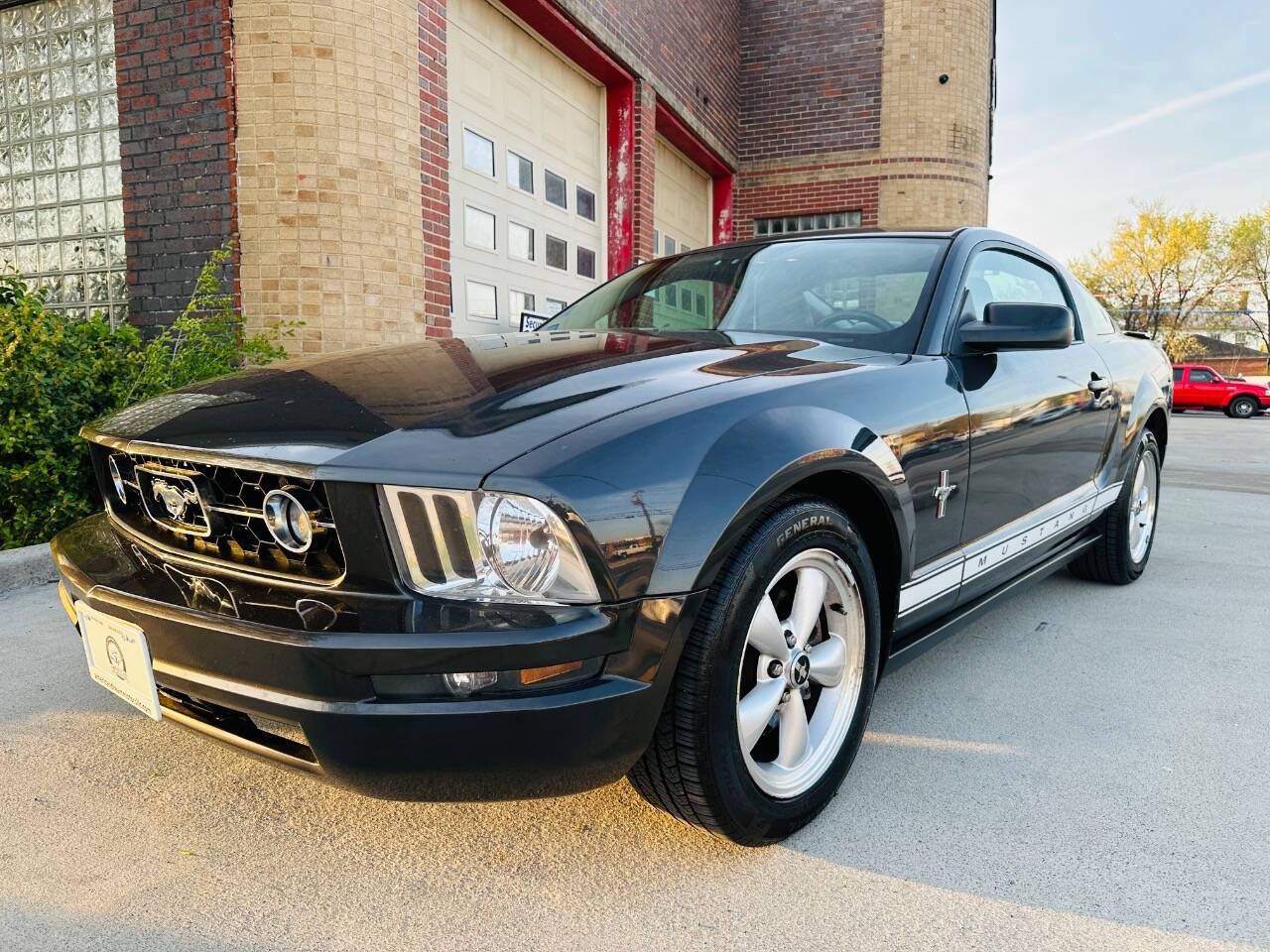 2008 Ford Mustang Deluxe — Coupe — 112,164 mi — Winchester, VA