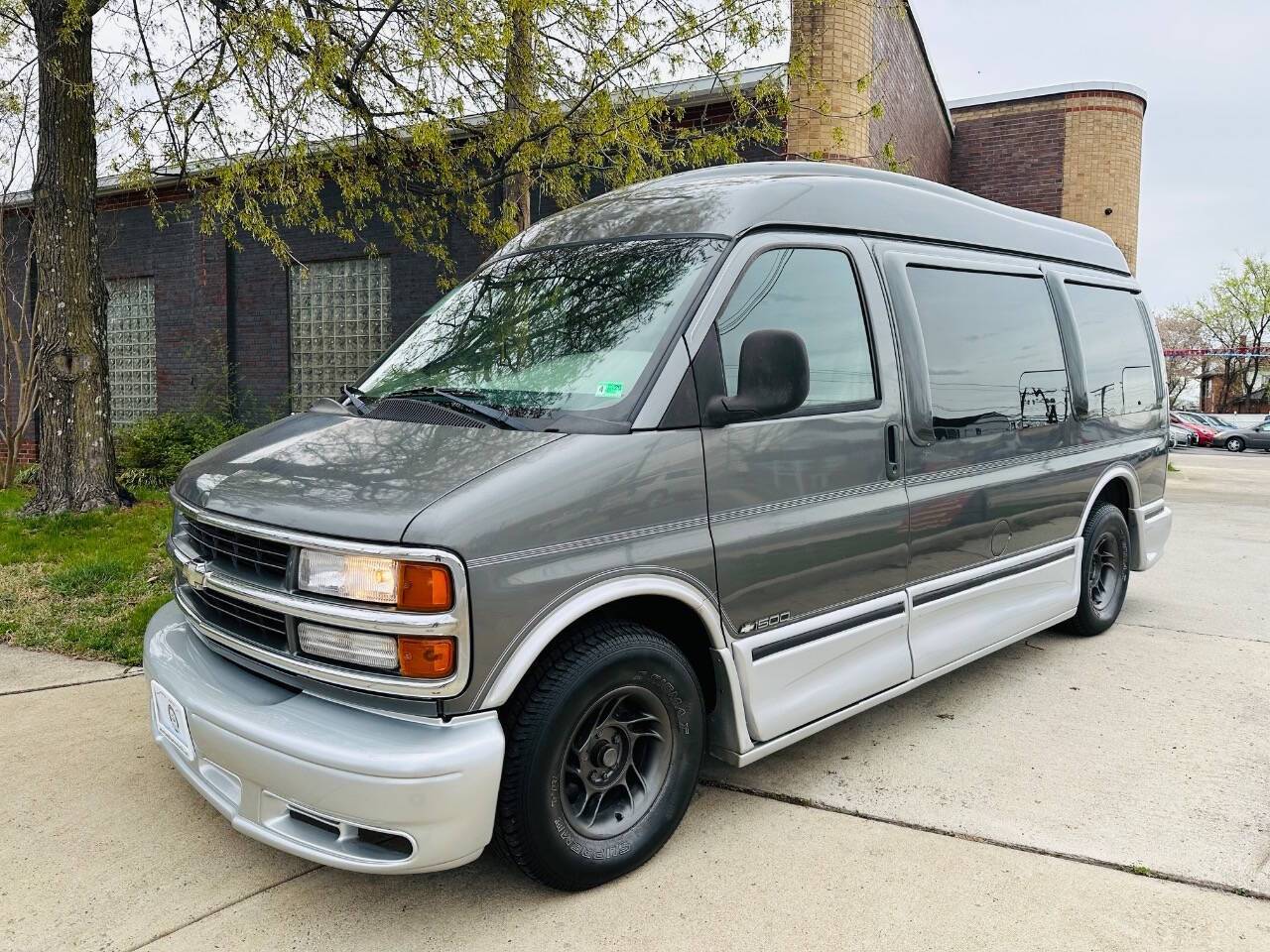 2000 Chevrolet Express Cargo Van Base — Cargo Van — 115,040 mi — Winchester, VA