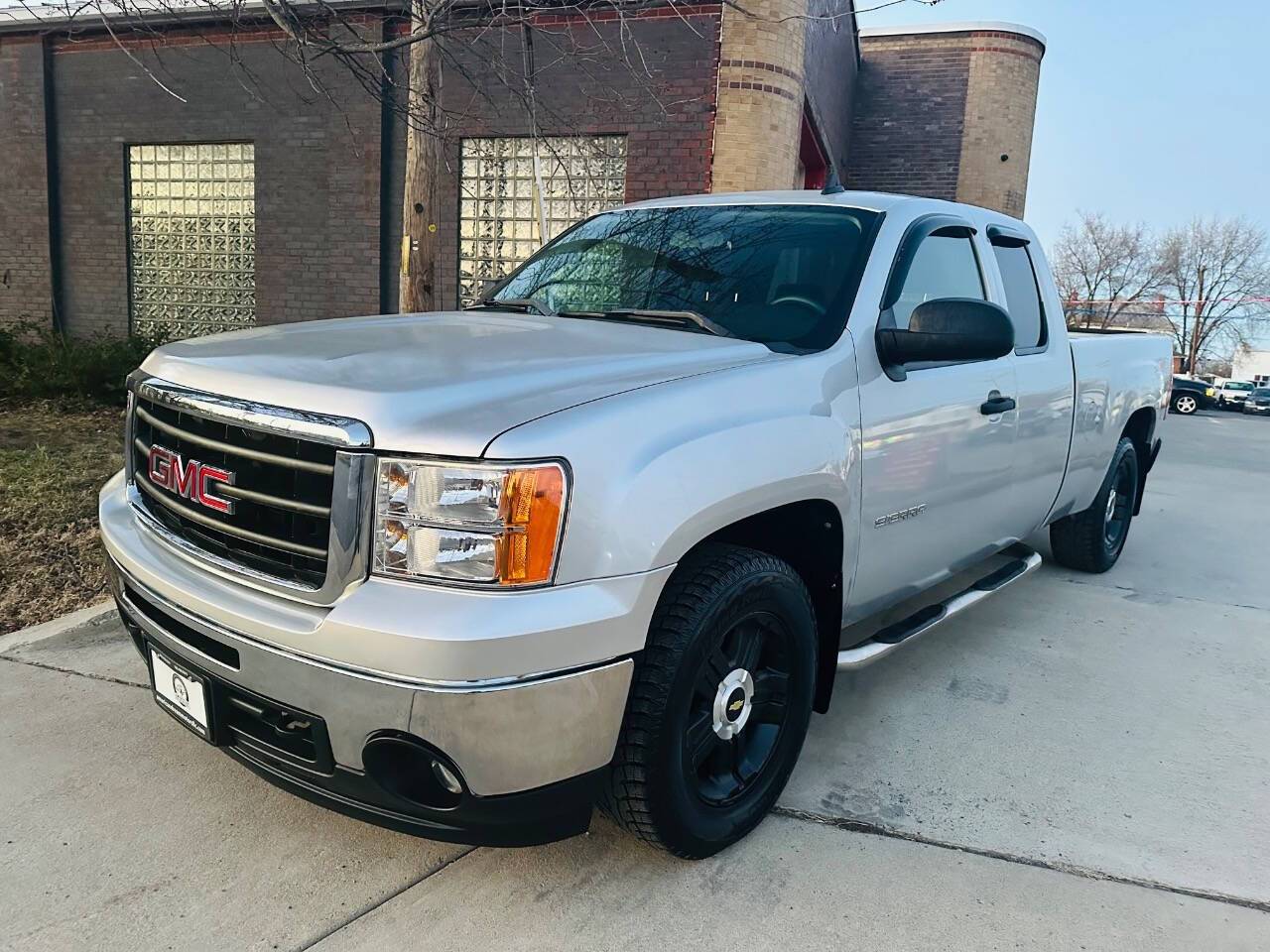 2011 GMC Sierra 1500 SLE — Pickup Truck — 98,746 mi — Winchester, VA