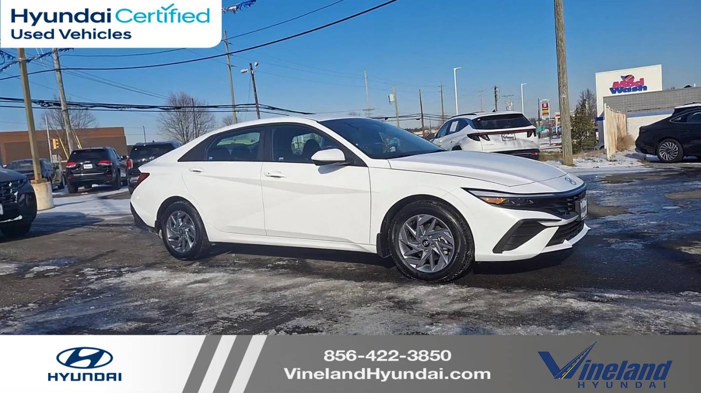 2025 Hyundai Elantra Hybrid Blue — Sedan — 2,898 mi — Millville, NJ