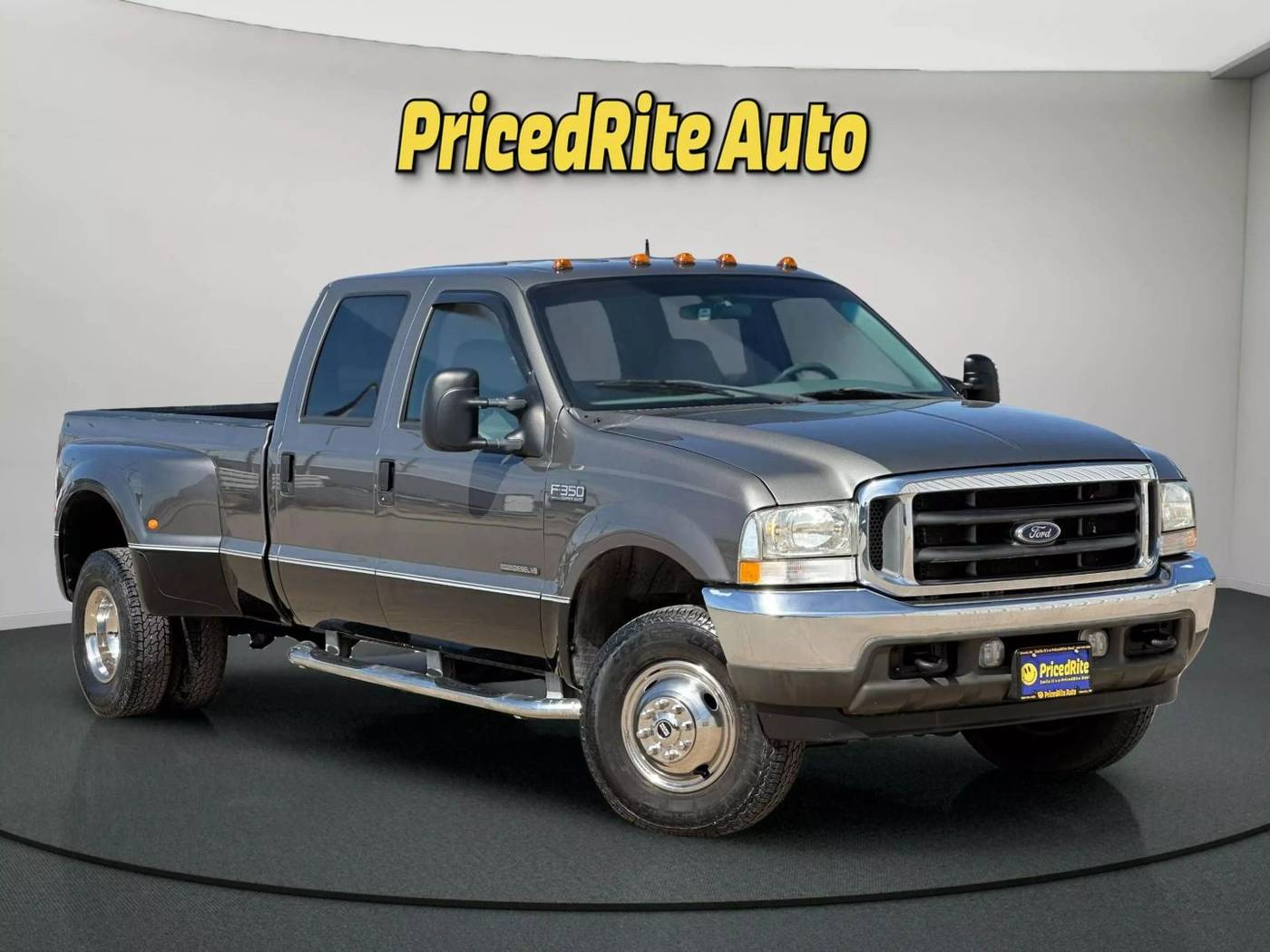 2002 Ford Super Duty F-350 XL — Pickup Truck — 58,595 mi — Lincoln, NE
