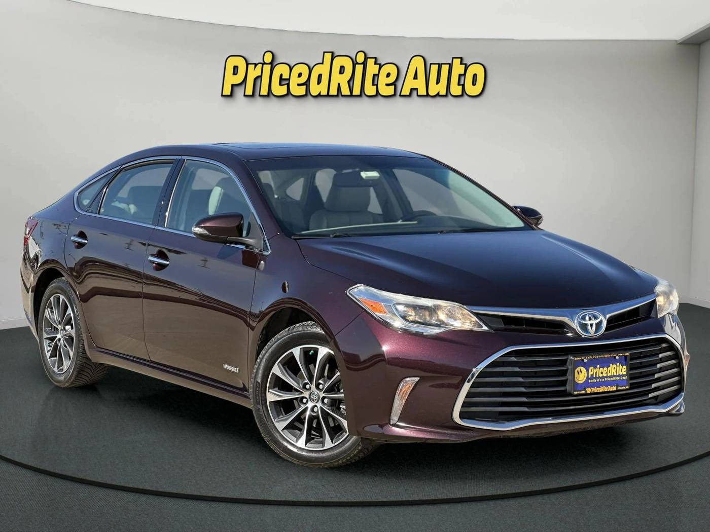 2016 Toyota Avalon Hybrid XLE Premium — Sedan — 86,893 mi — Lincoln, NE