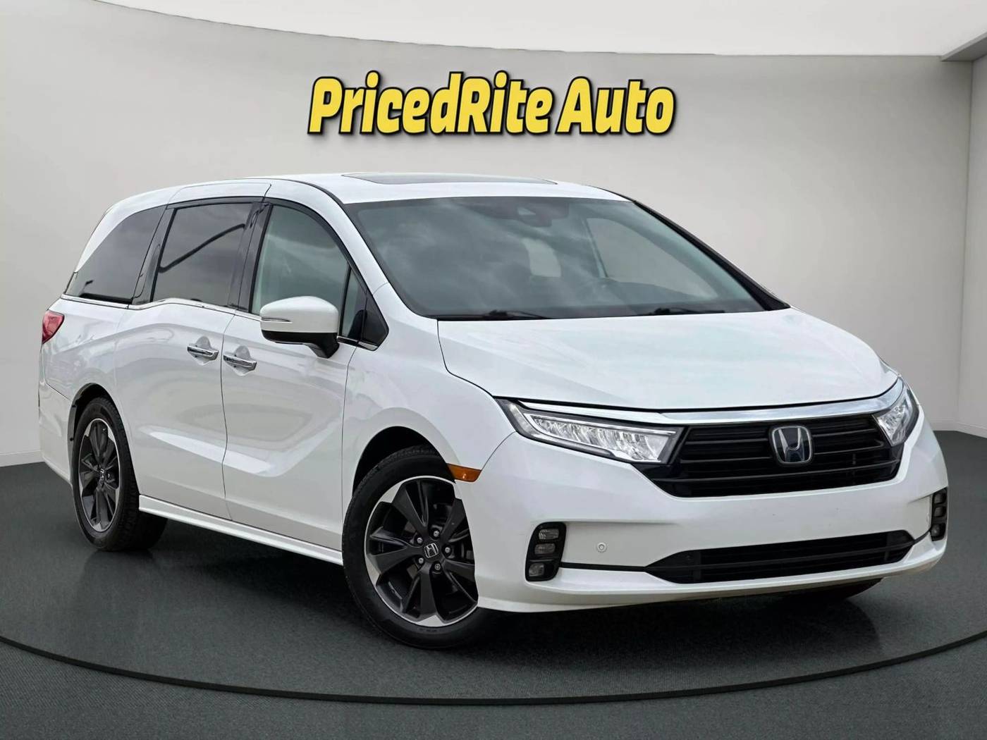 2022 Honda Odyssey Elite — Minivan — 138,491 mi — Lincoln, NE