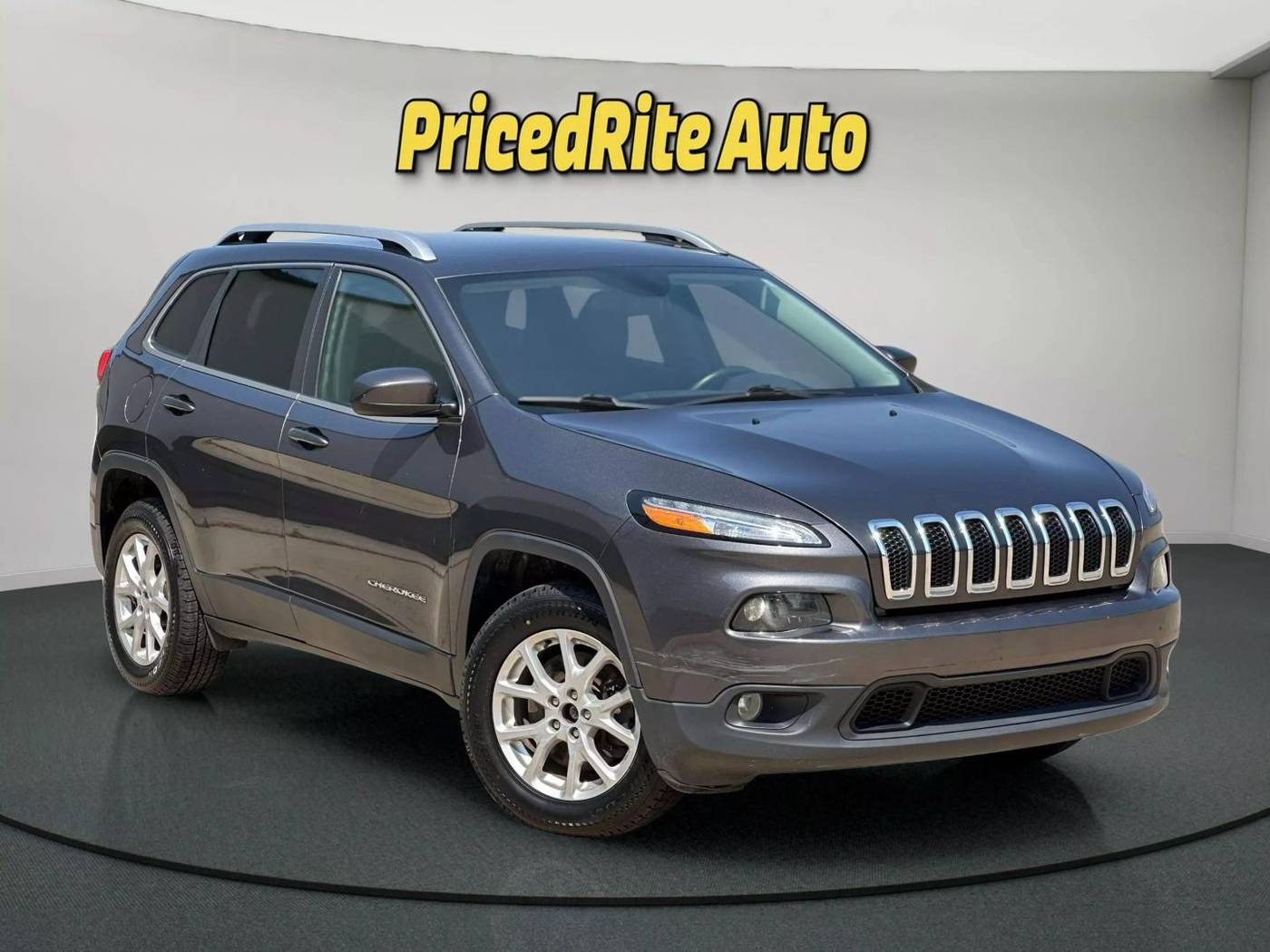 2017 Jeep Cherokee Latitude — SUV — 115,292 mi — Lincoln, NE
