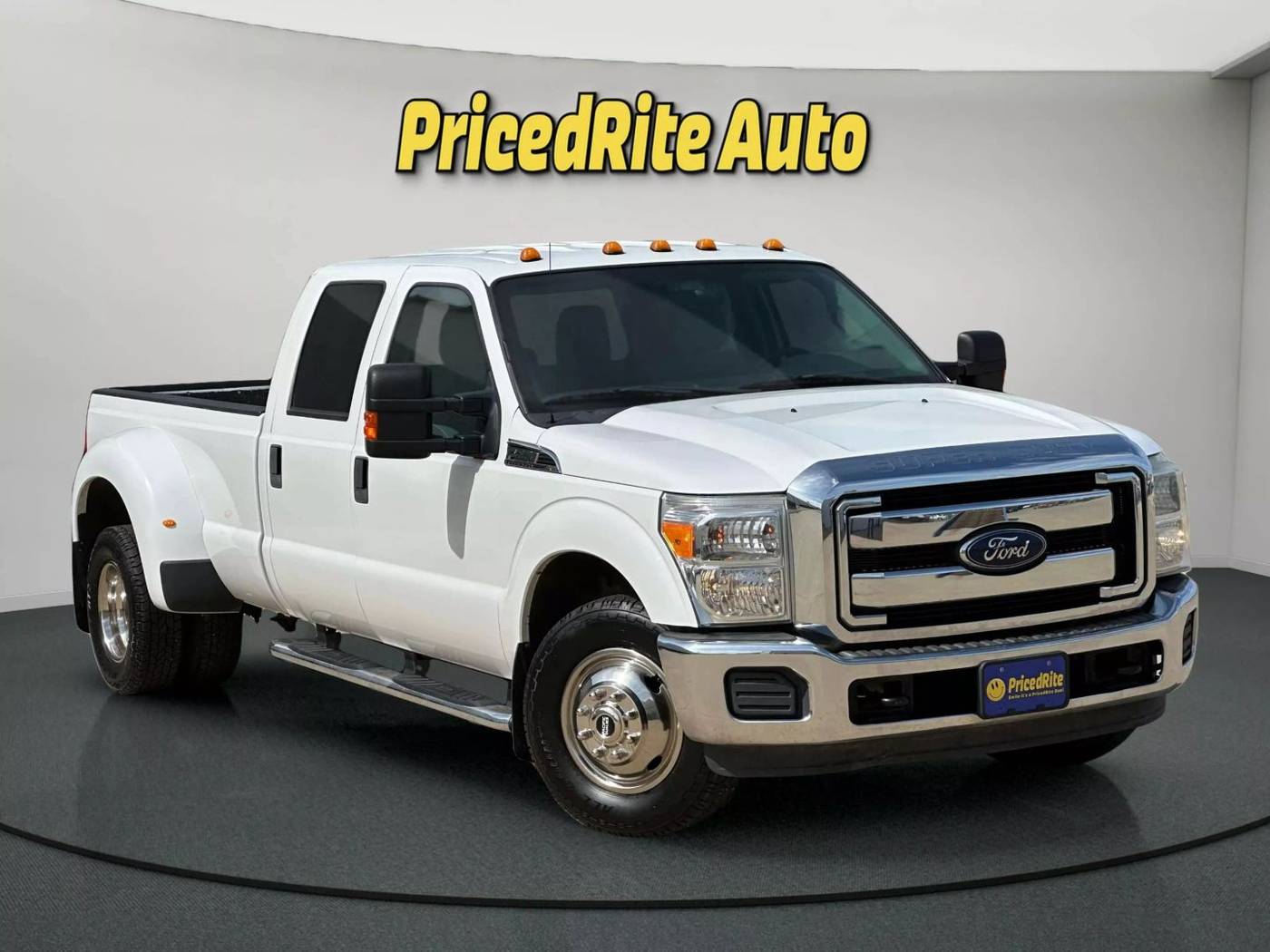 2014 Ford Super Duty F-350 XLT — Pickup Truck — 152,858 mi — Lincoln, NE