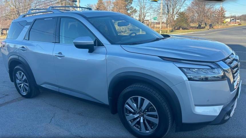 2022 Nissan Pathfinder SL — SUV — 37,330 mi — Clayton, NY