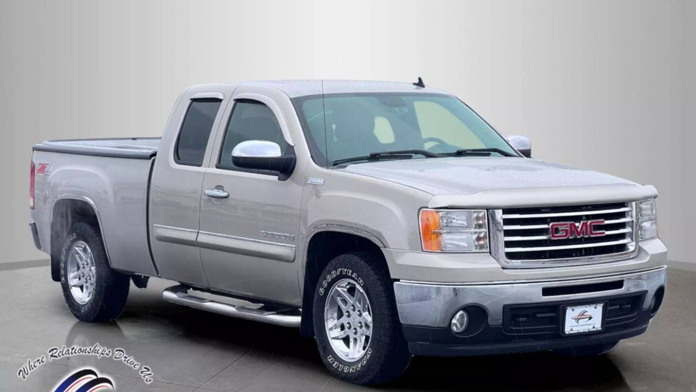 2009 GMC Sierra 1500 SLT — Pickup Truck — 174,758 mi — Oregon, OH